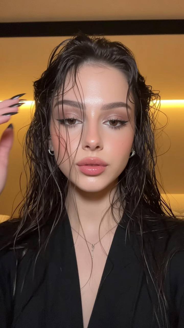 Just after shower selfie😈😈😈