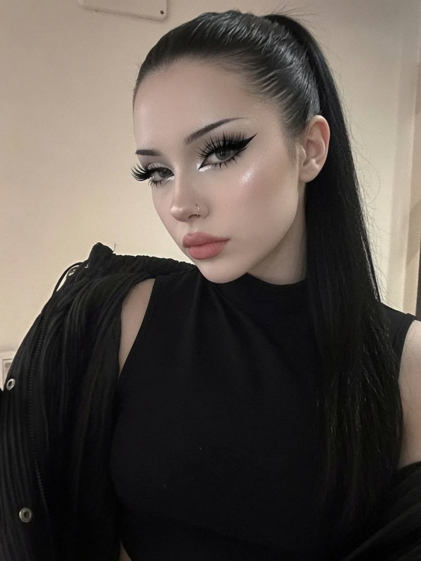 Don't be so shy🧛🏻🧛🏻🧛🏻